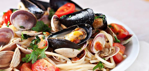 Spaghetti Pasta with Mussels, Baby Clams, and Tomatoes